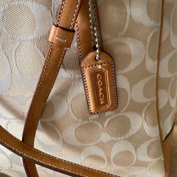 Coach limited edition tote bag, leather strap, inside zip pocket - Picture 2 of 10